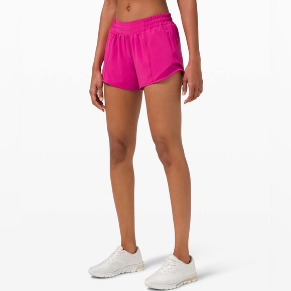 LULULEMON - HOTTY HOT LOW-RISE LINED SHORT 4" Ripened Raspberry, size 10 - Picture 1 of 8